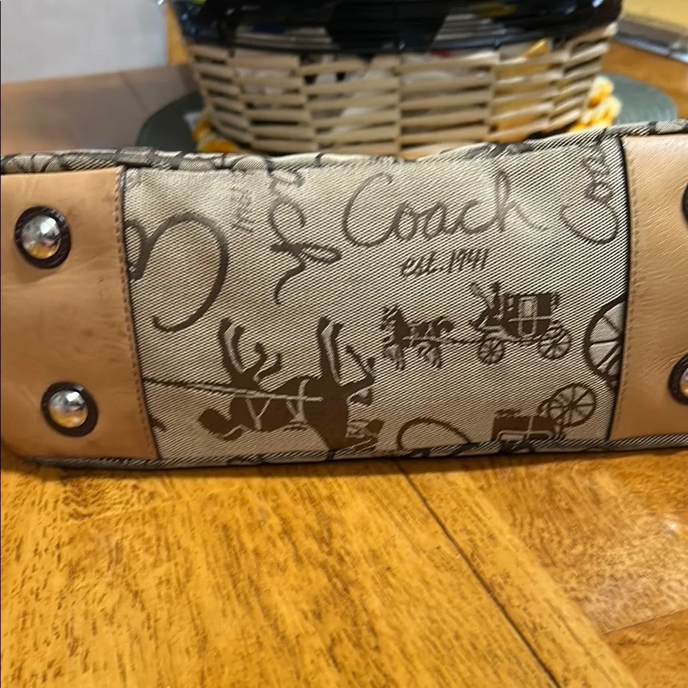 Coach Horse and Carriage Logo Bag - Picture 7 of 15